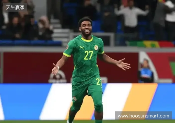 非洲杯决赛中断姆巴耶给朋友发照片,事后道歉:没想那么多 非洲杯决赛中断姆巴耶给朋友发照片,事后道歉:没想那么多