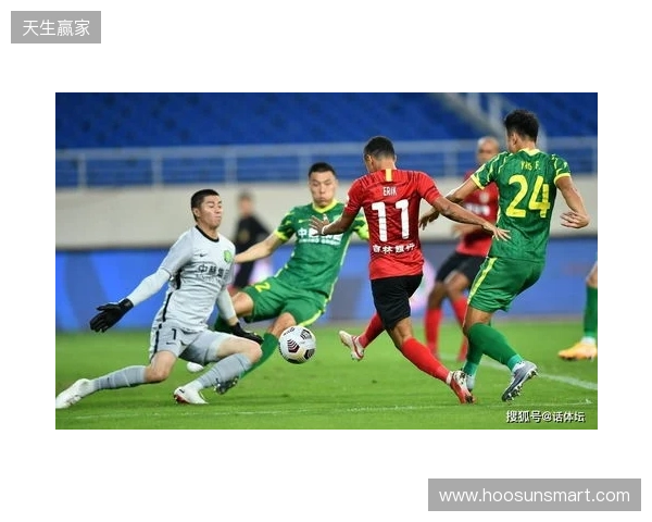半场-国安0-0蓉城 王子铭包抄踢空失空门 韦世豪报复性铲球染黄